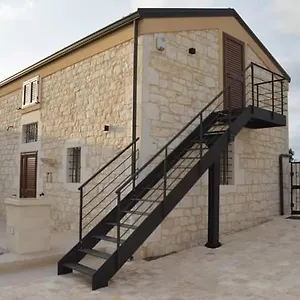Il Carrubo House Campeggio